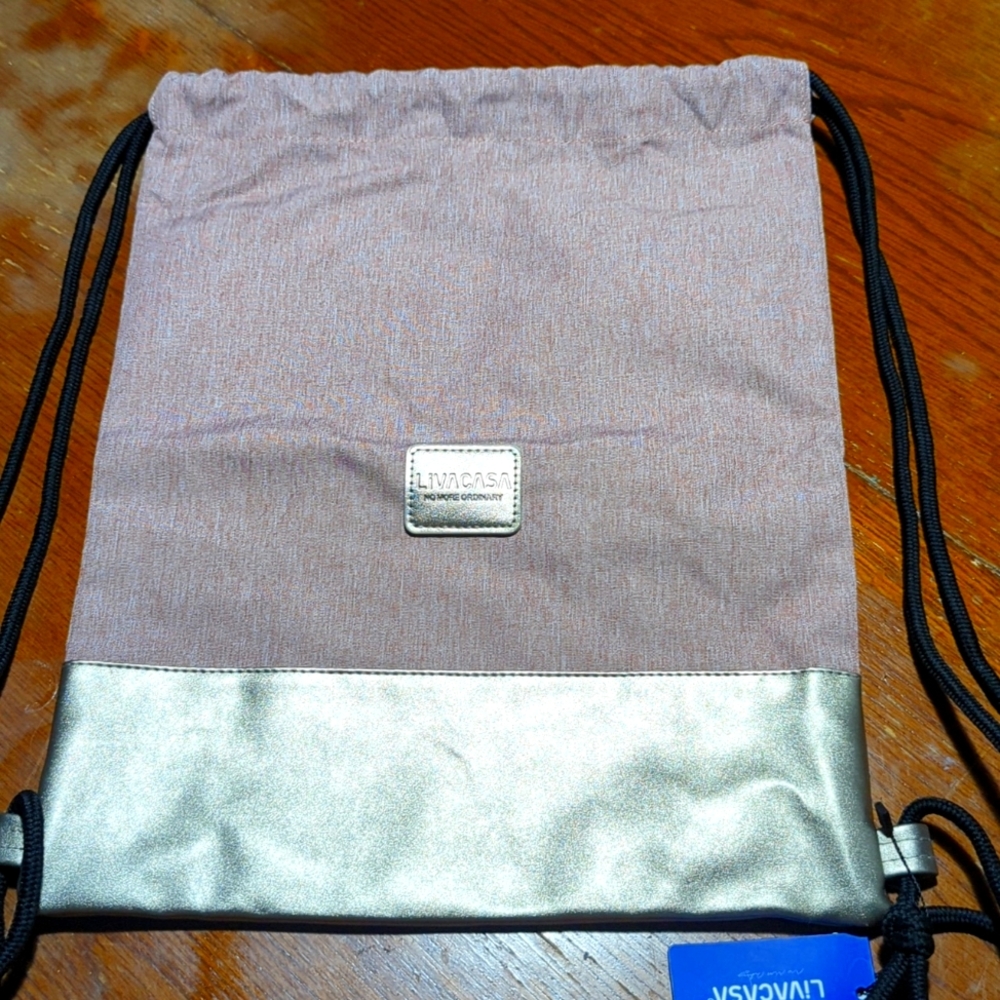 LIVACASA Cinch bag new with tags